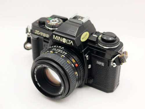 Minolta X-700 SLR 35mm Film Camera + 50mm f/1.7, 28mm, 80-200mm Lenses – Tested - Picture 12 of 24