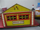 MARX TOYS "AUTOMATIC DOOR GARAGE" TIN LITHO VINTAGE TOY
