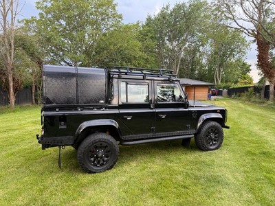 Land Rover Defender 110 Double Cab Pick Up