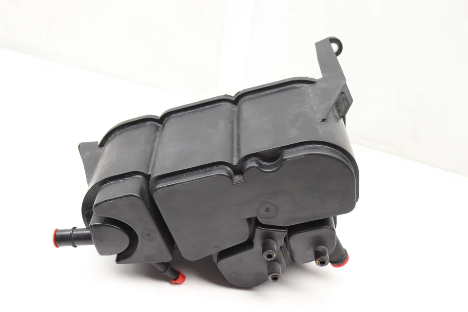 AUDI S8 2013-2018 - Bote de vapor carbón/combustible 4H0201801A Foto 3 de 4