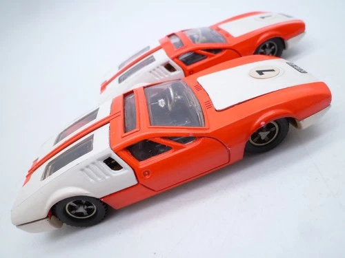VINTAGE DINKY TOYS 187 DE TOMASO MANGUSTA 5000 PAIR 1968