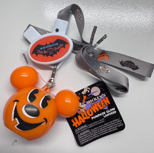 Mickey's Halloween Pumpkin Glow Lanyard Disney Parks Tricks & Treats 2020 NEW