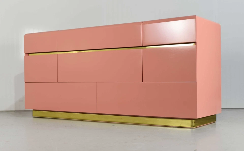 Cómoda modernista de los años 80 o muebles Credenza By Lane en rosa - recién pintados Foto 3 de 4