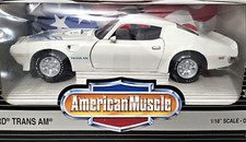 AMERICAN MUSCLE COLLECTOR  S EDITION 1973 PONTIAC FIREBIRD TRANS AM WHITE 1:18