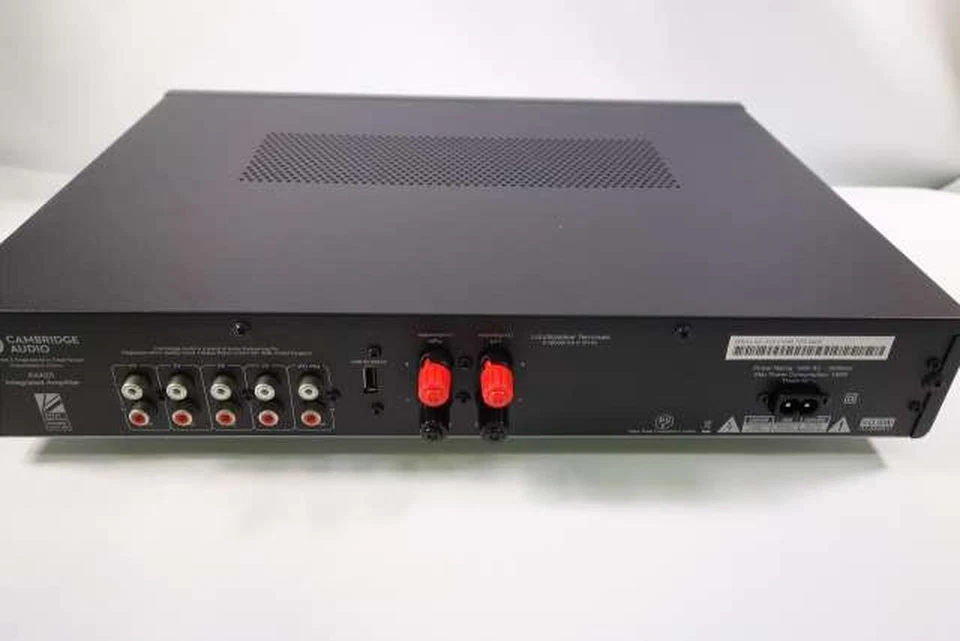 Amplificador Integrado Estéreo Cambridge Audio AXA25 Buen Estado Usado Foto 3 de 4