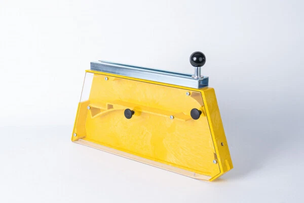 HOKUBEMA Schutzhaube schmal mit Befestigungsschiene 300 mm ø