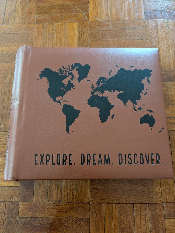 World Explorer Photo Album 200 Photographs 4x6 Acid Free Brown Write Compass Adv