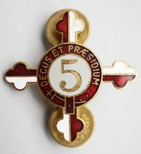 WWII 175th Infantry Regiment Decus Et Presidium DI Unit Crest Pin by Gemsco NICE