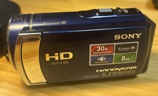 Sony HDR-CX210 8 GB 5.3 MEGAPIXEL
