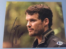 Austin Nichols Autographed Signed 8x10 Photo - The Walking Dead - Beckett