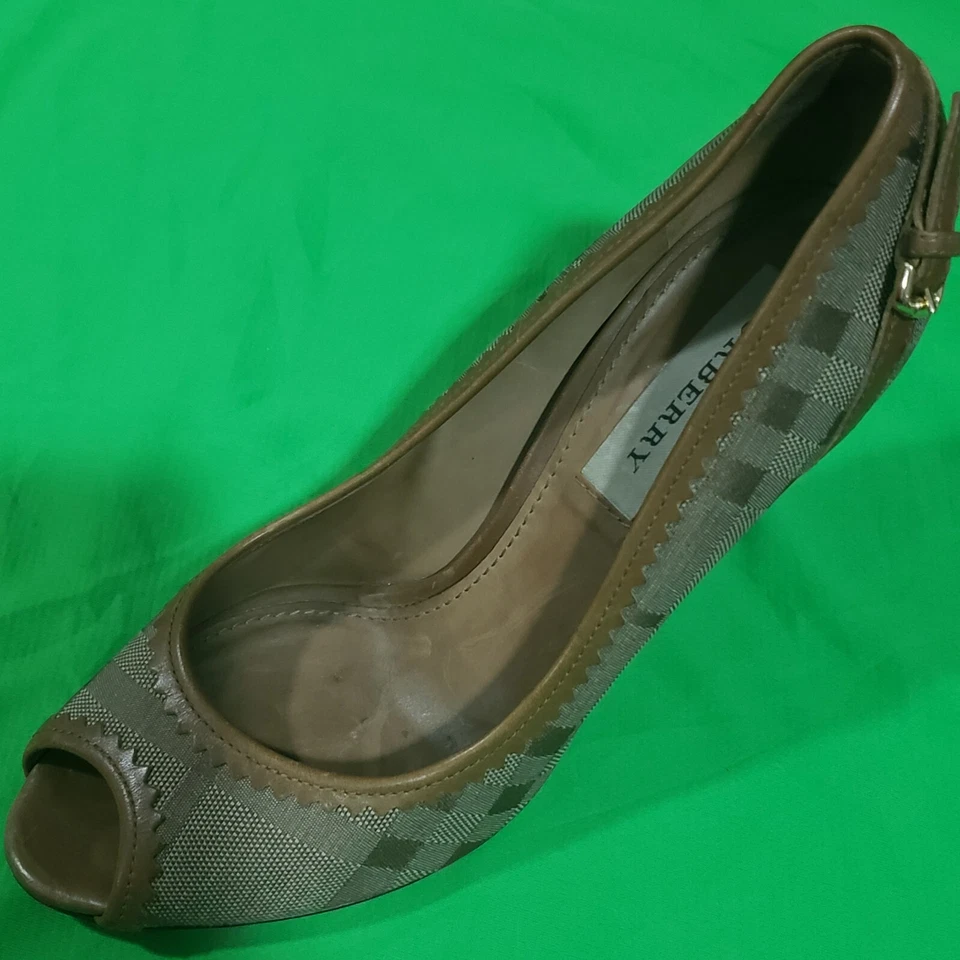 Zapatos de mujer BURBERRY marrón clásicos a cuadros de lona plataforma tacón EU 37/US 7 Foto 2 de 4
