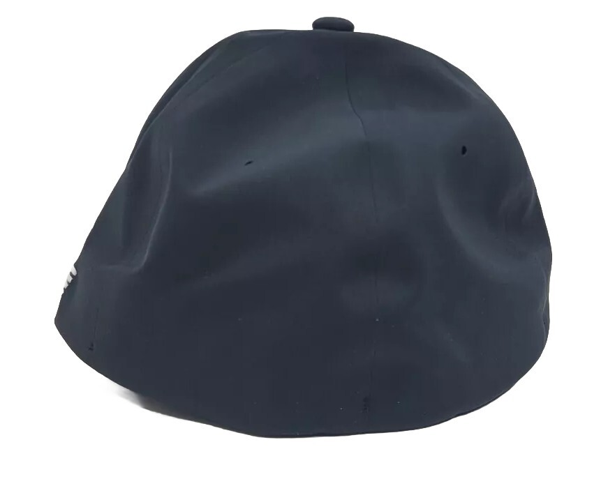 Liv Golf Hat Hyflyers Black Phil Mickelson Fitted Flexfit Size L/XL