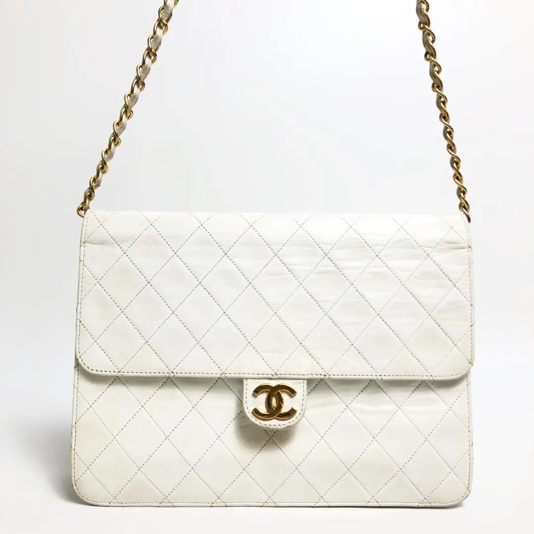 CHANEL Matelasse Chain Shoulder Bag Leather White CC Used 230507T