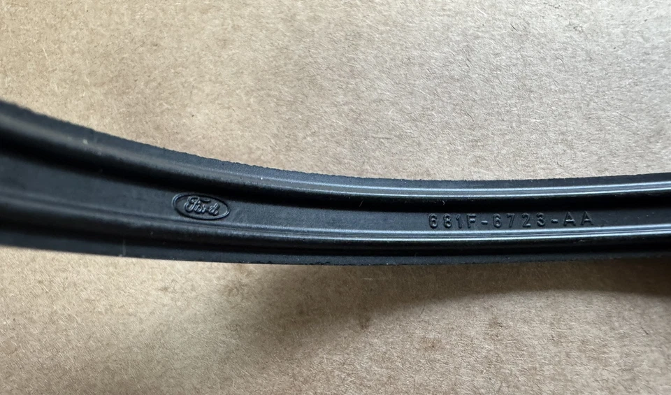 Ford X Flow Kent Oil Pan Sump Rear Gasket 1454238 681F-6723-AA - Image 4 of 4