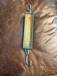 VINTAGE Hanson  Model No. 8910 Hanging Scale w/ 100 LBS Capacity