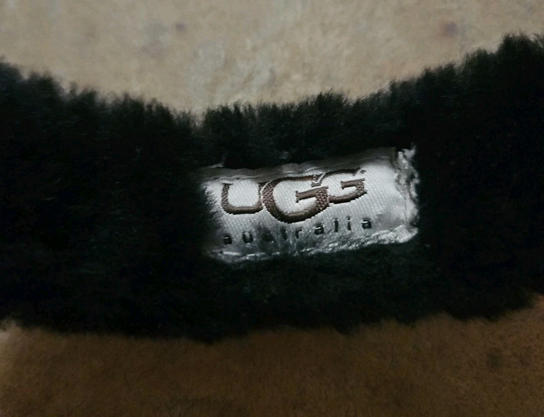 UGG Black Sequined Ear Muffs | eBay display picture 3