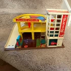 Fisher-Price Little People Parking Ramp Service Center Vintage 1970s #930