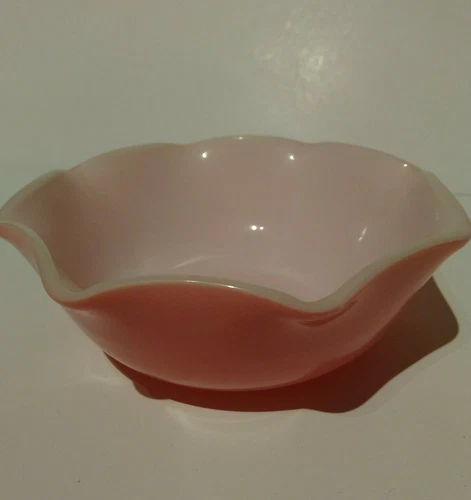Hazel atlas scallop Pink ice cream bowl Crinoline Ripple Pattern vintage cute