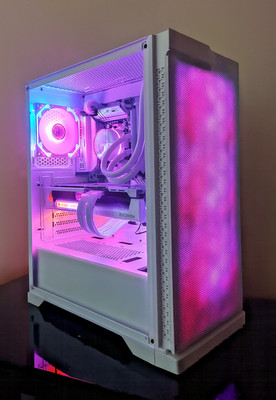 Custom Gaming/Workstation PC Build! / Beschreibung lesen
