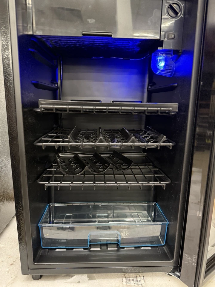 Mini Kühlschrank Getränkekühlschrank mit Glastür und Regalen 93L - Bild 2 von 4