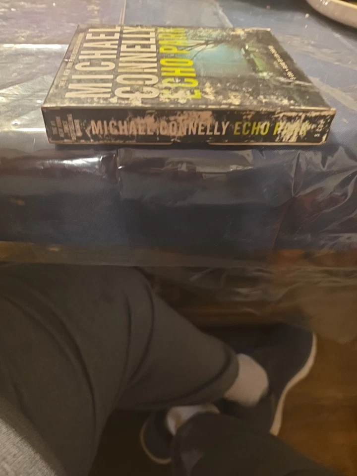 Book On Cd By Michael Connelly  Echo Park Abridged 5 CD Version Foto 4 de 4