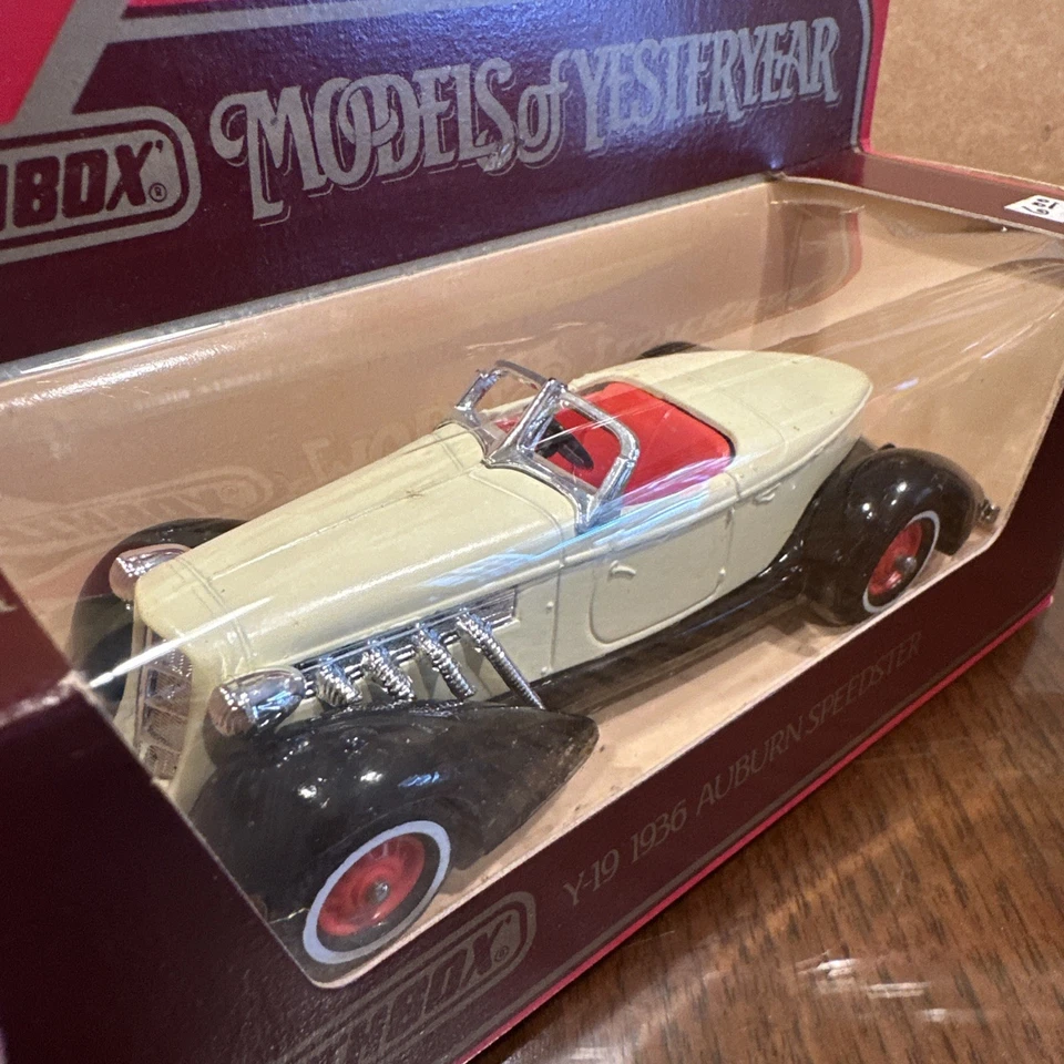 Matchbox Models of Yesteryear Y-19 1936 Auburn Speeder Mint A53 - Image 3 of 4