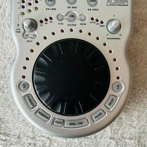 Behringer DFX69 Tweakalizer High-End DJ Effects Processor with Real-Time Control - Picture 3 of 14