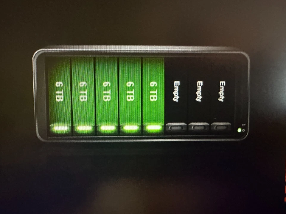 Drobo B810N 30TB 8 Bay Array w/ Qty X5 WD 6TB Purple Drives WD64PURZ - Image 3 of 4