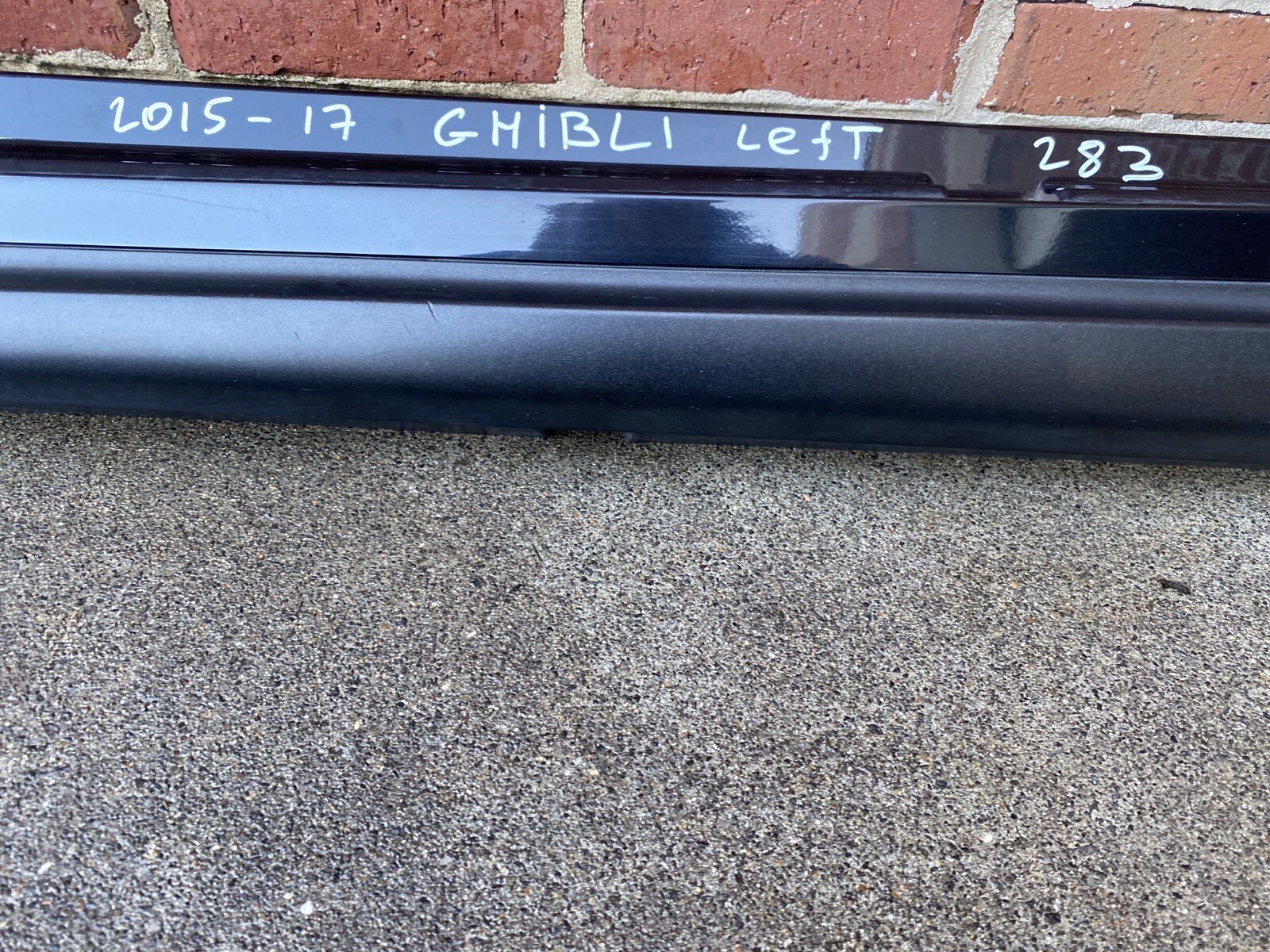 2014 - 2017 MASERATI GHIBLI LEFT SIDE SKIRT ROCKER MOLDING OEM 670010789