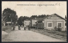 CPA Chepniers, Le Garage Forestier et la Poste 1933 