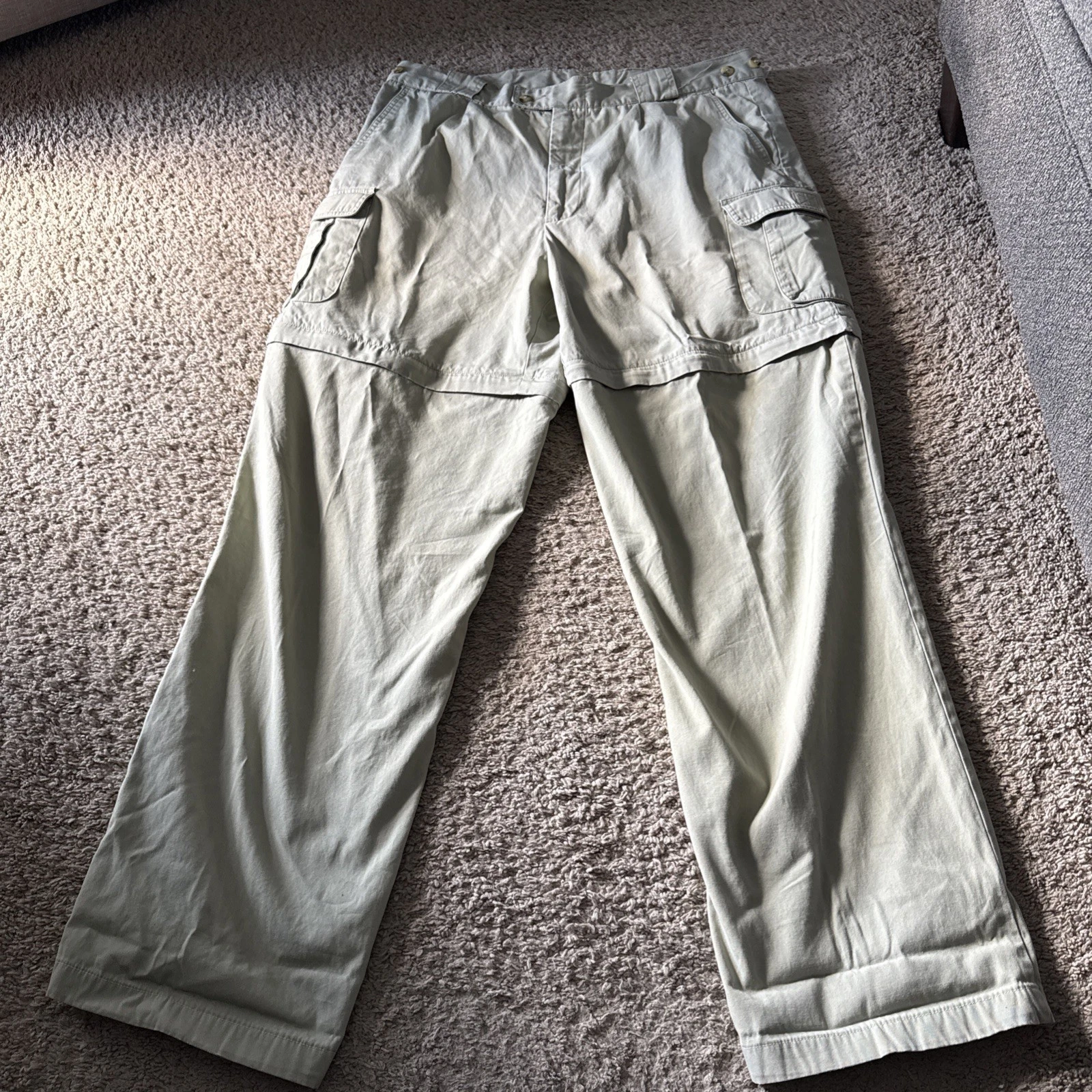 TravelSmith Men’s Convertible Cargo Pants Khaki Zip-Off Hiking Travel Pants 38 L