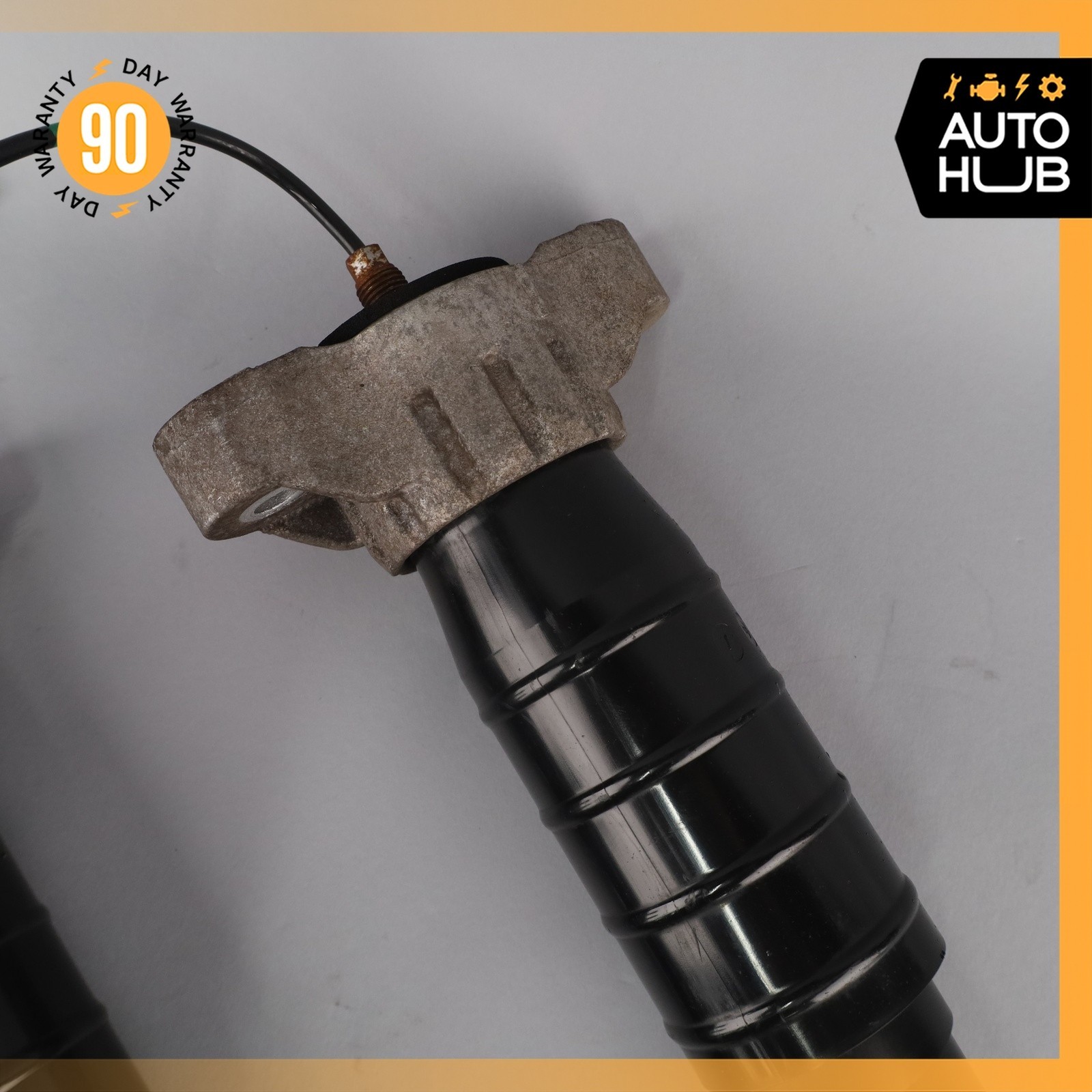 Maserati Ghibli Shock Strut Absorber Rear Left And Right Set 670008900 OEM