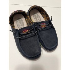 Kids size 12 hey dudes s-144
