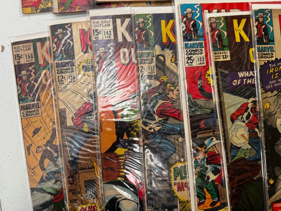 13 low grade Silver Age Kid Colt Comic Books 124, 127, 129, 132, 133, + 7 more - Image 4 of 4