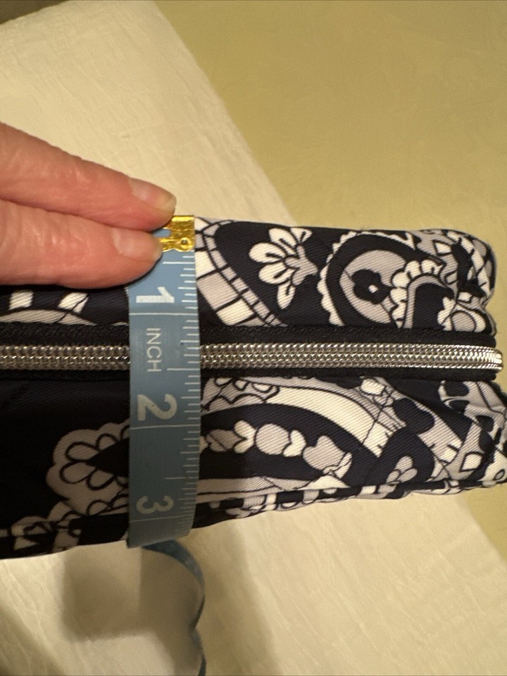 Vera Bradley Zip Hanging Organizer Performance Twill Deep Night Paisley
