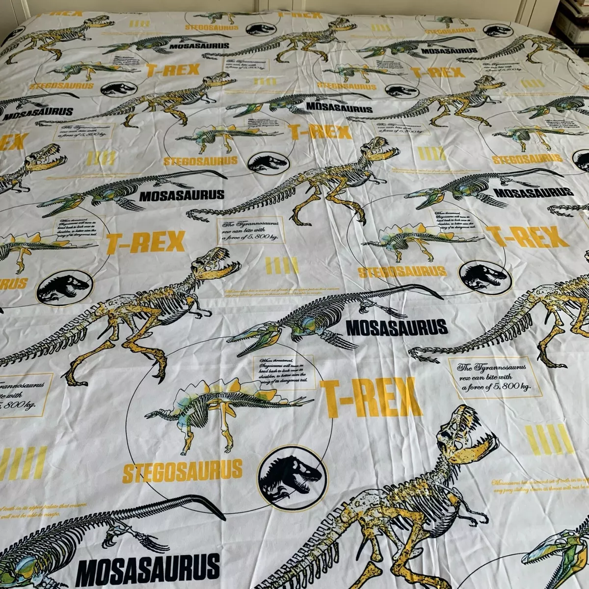 Jurassic World Dinosaur Sheet Twin Sheet Set White Yellow Multi