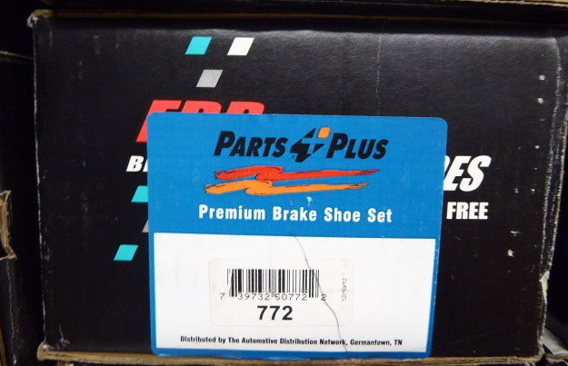 BRAND NEW FDP REAR PARKING BRAKE SHOES 772 FITS VEHICLES LISTED ON