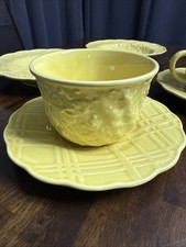 Bordallo Pinheiro Yellow Embossed Cups  Saucers Set of 4 Portugal Majolica