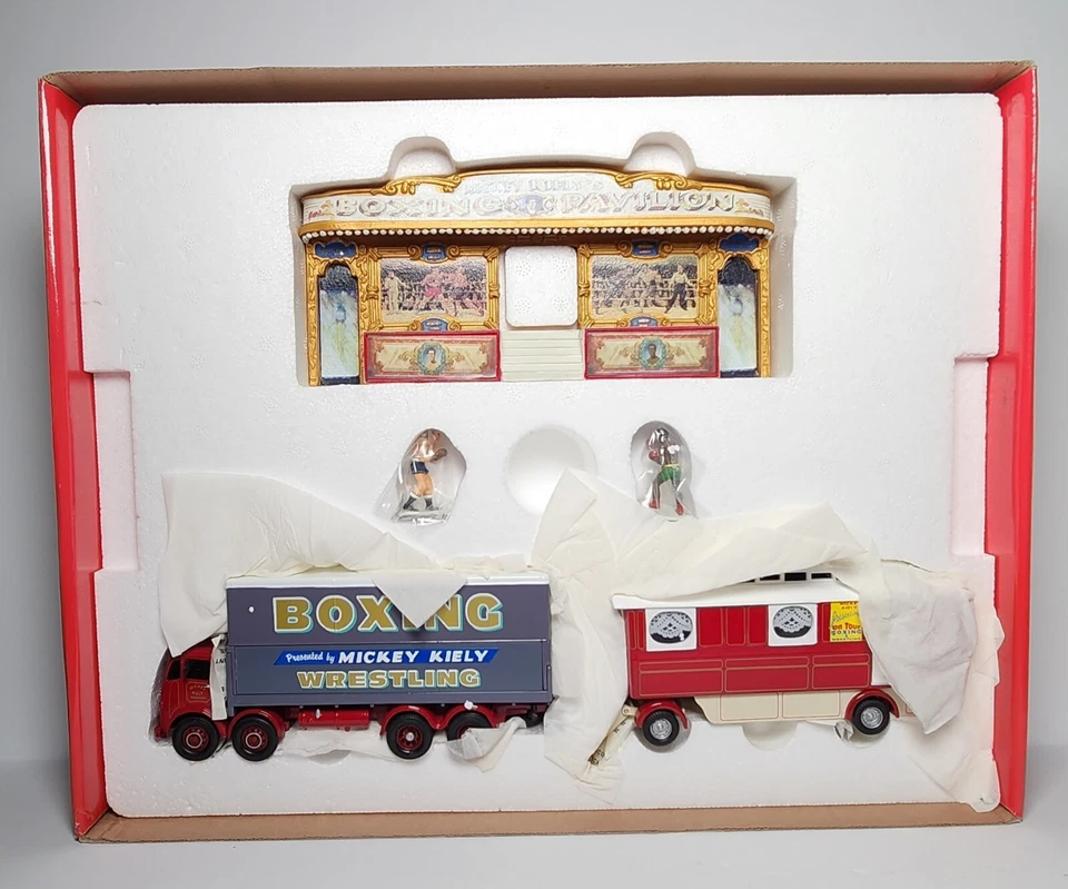 Corgi Classics Mickey Kiely Limited Edition Boxing Set 316 of 5000 Open Box - Image 4 of 4