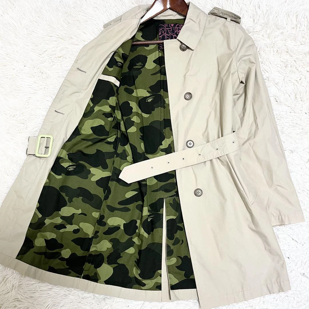A BATHING APE (BAPE) Cappotto a molla APEE DA BAGNO testa di scimmia mimetico cintura ricamo beige