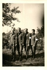 Photo, WW2 1940, RAD Dept. K6/121: "Parted Men" in Profile (MB)21179