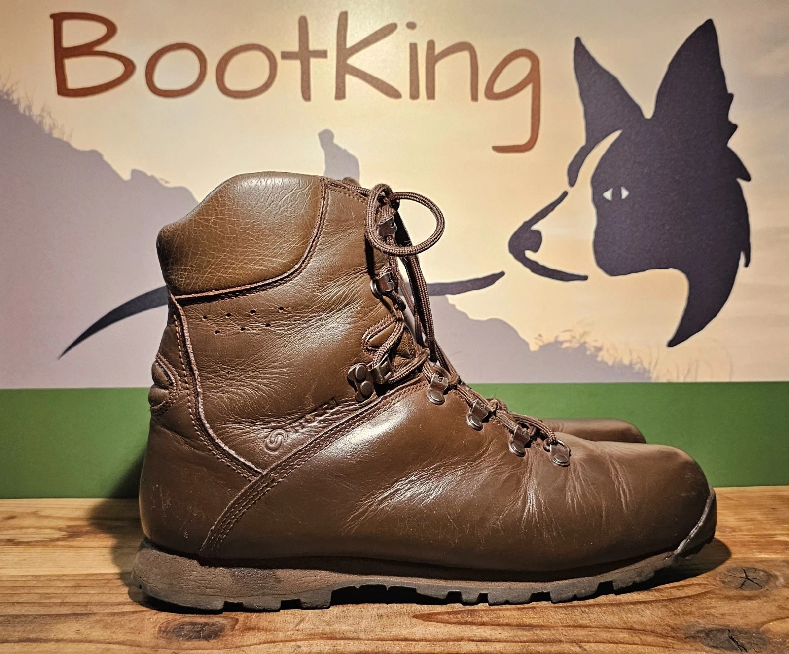 Lightweight Hiking, Fishing, Walking, Outdoors Boots Iturri Patrol UK 11 M