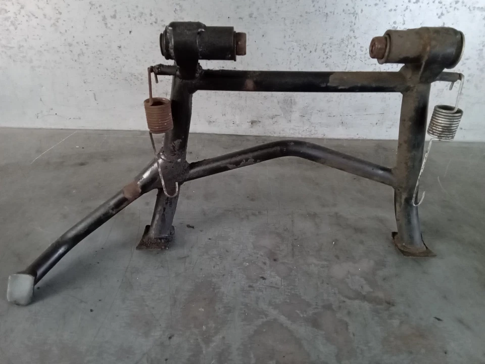 Suporte central Triumph Trophy 1200 1996-2002 - Imagem 2 de 4