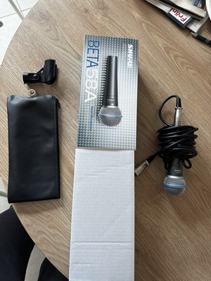Shure BETA 58A Dynamisches Gesangsmikrofon - Grau