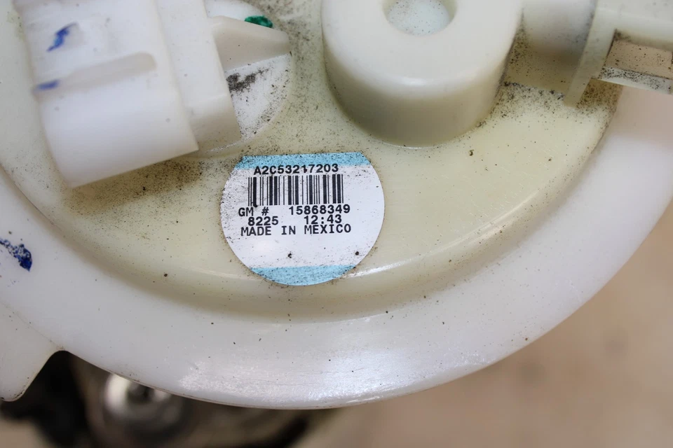 2008-2009 Pontiac Solstice GXP 2.0l Fuel Pump 15868349 OEM NA55 - Image 3 of 4