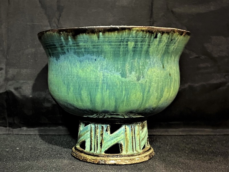 LINN PHELAN STUDIO ART POTTERY PEDESTAL BOWL LINNWOOD ALFRED NY RETICULATED 1952