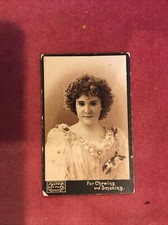 MAYO N298 ACTRESSES cigarette card - # 13 UN-NAMED SUBJECT LOOKING AHEAD