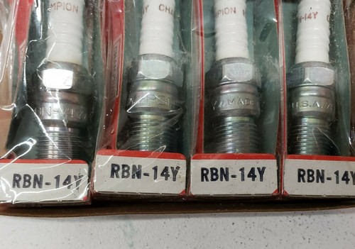 Champion Spark Plugs RBN14Y Set of 4 in box New Old Stock 13574 - Picture 4 of 8