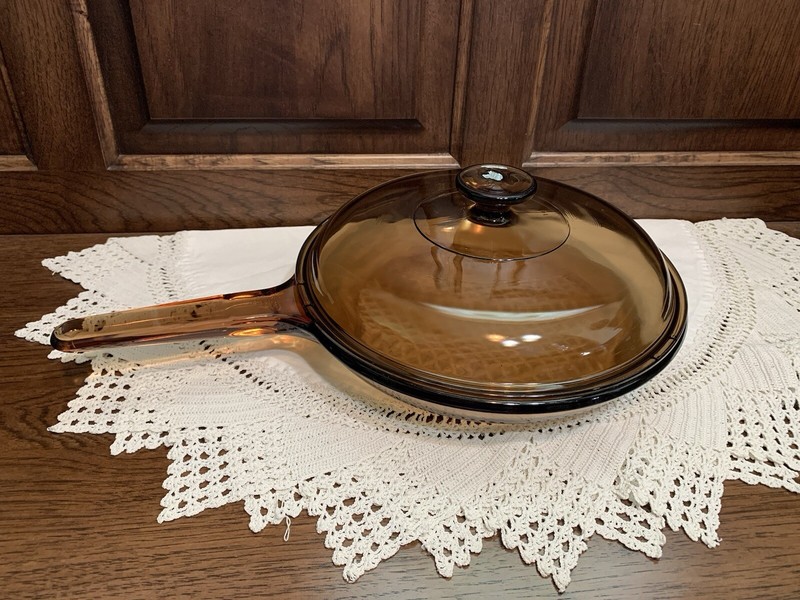 Vintage Amber Vision Glass Corning Ware Pyrex 10” Fry Skillet USA