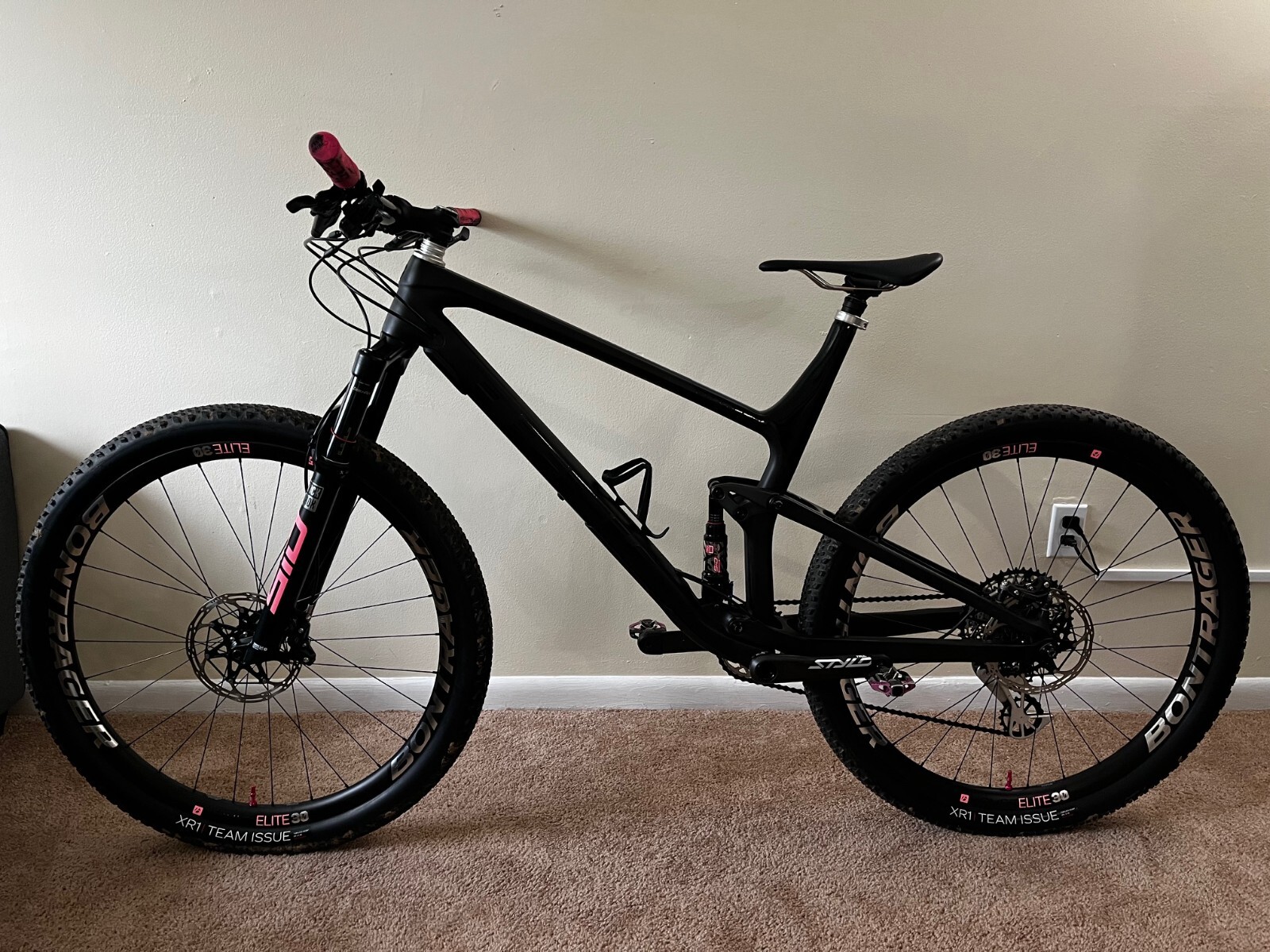 2021 Trek Top Fuel 9.8 Carbon XXL Kogel Ceramic, Wolftooth & Garbaruk Components